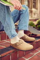 Unisex Boston Tobacco Oil Soft Footbed